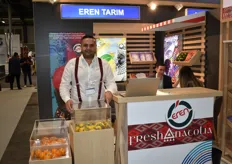 Hakan Gizlice, sales executive for Turkish produce exporter Eren Tarim. They deal in in cherries, citrus, grapes and figs, among other fruits and vegetables.